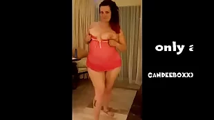 MILF with big tits in Cancun